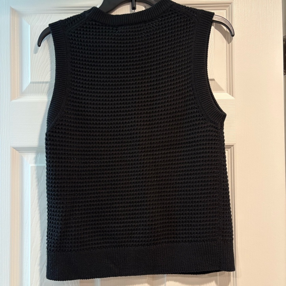Textured Sweater Tank - Picture 4 of 4